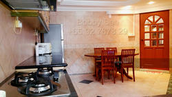 Blk 12 Pine Close (Geylang), HDB 4 Rooms #128758562